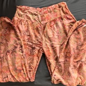 ✨2 for $10✨ Hippy pants